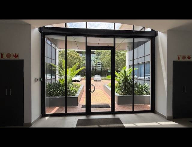 148M² OFFICE TO LET IN WESTVILLE